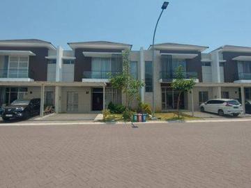 Rumah disewa di Pantai Indah Kapuk 2, Jakarta Utara