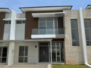 Rumah disewa di Pantai Indah Kapuk 2, Jakarta Utara
