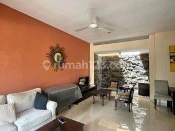 Rumah disewa di Pesanggrahan, Jakarta Selatan