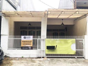 Rumah disewa di Pesanggrahan, Jakarta Selatan