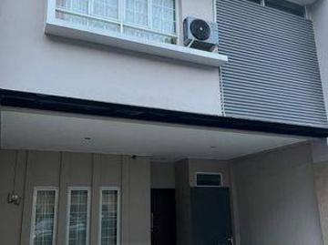 Rumah disewa di Pesanggrahan, Jakarta Selatan