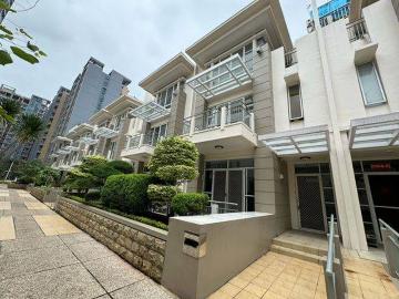 Rumah disewa di Pluit, Jakarta Utara