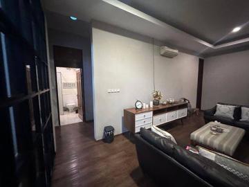 Rumah disewa di Pluit, Jakarta Utara