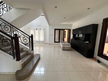 Rumah disewa di Wiyung, Surabaya