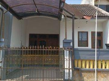Rumah disewa di Wiyung, Surabaya