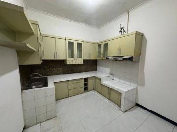 Rumah disewa di Wiyung, Surabaya