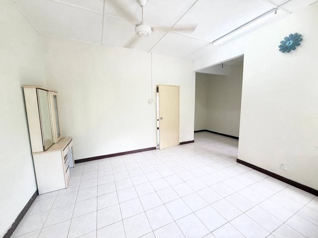 Rumah Double storey di Taman Bukit Emas Balakong 515k only