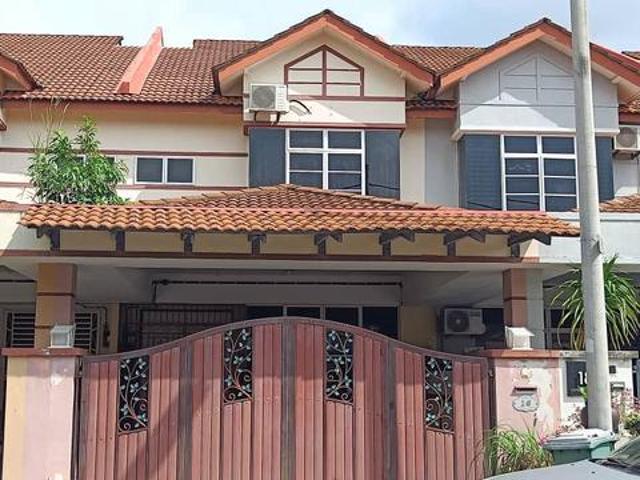 RUMAH DOUBLE STOREY INDERA MAHKOTA 8 KUANTAN UNTUK DIJUALFully Furnis