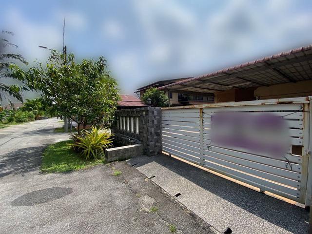 Rumah End Lot cantik