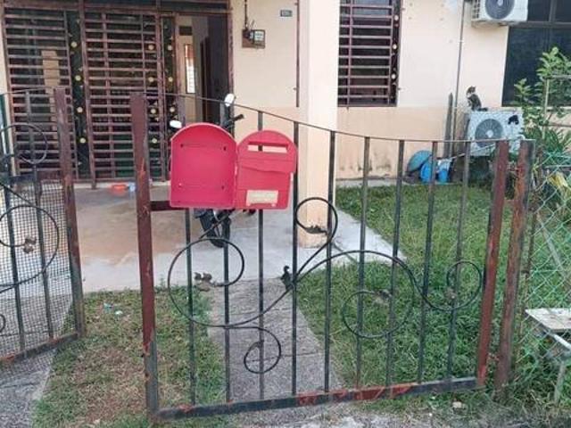 Rumah End lotTeres kos rendah di sungai Petani