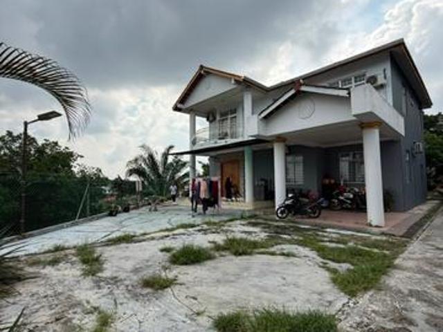 RUMAH FAMILY AREA Jalan Banjaran Utama Kempas Baru
