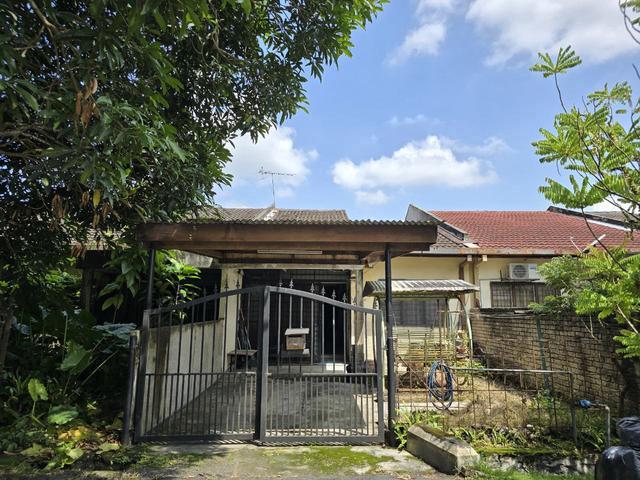 RUMAH FACING OPEN TERES SETINGKAT Taman Paling Jaya Semenyih