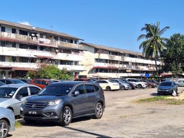 RUMAH flat depan Surau Boleh Full Loan Skudai JOHOR