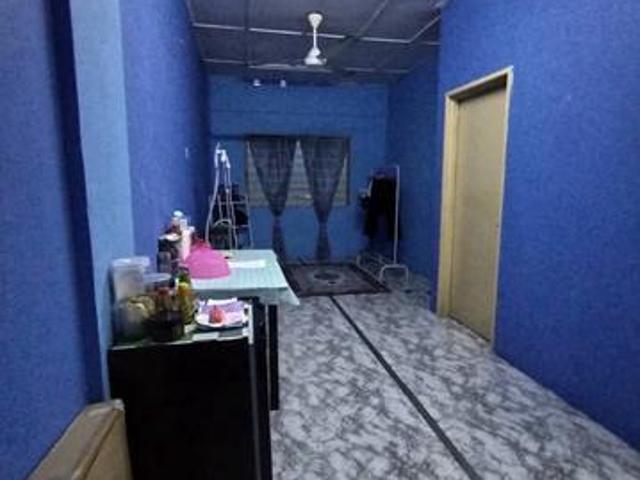 Rumah Flat Pangsapuri Mawar Jaya Seri Kembangan