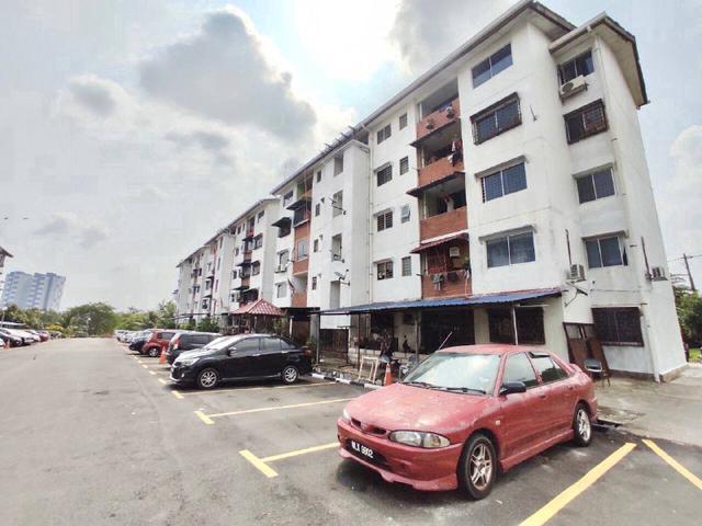 Rumah flat Pkns flat seksyen 1 jalan 19 bangi tingkat 3