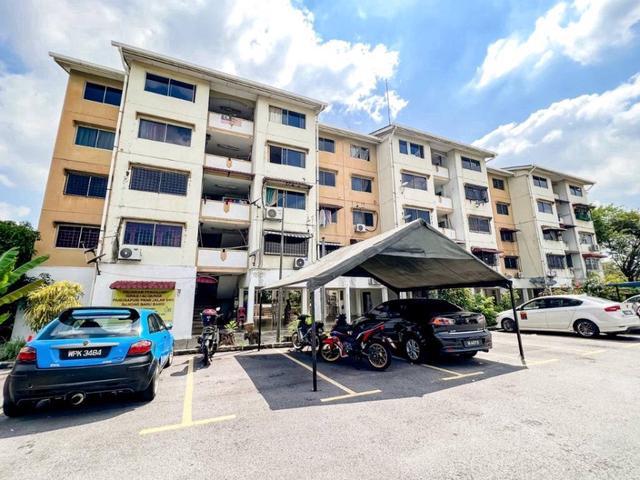 Rumah flat Pkns seksyen 1 jalan 19 bangi tingkat 3
