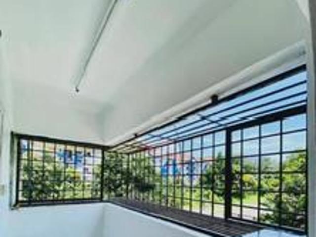 rumah flat pkns seksyen 20