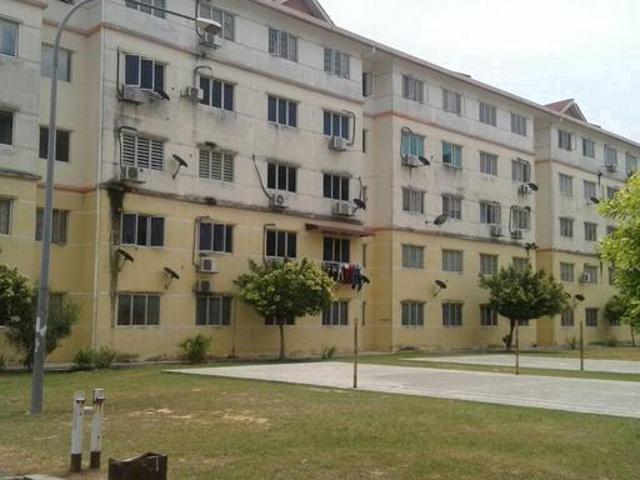 Rumah flat Seri Saujana Bandar Saujana Putra 750sf blok b tingkat 3