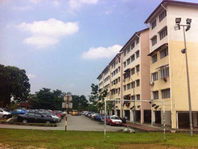 Rumah flat Seri Saujana seksyen u5 Shah Alam