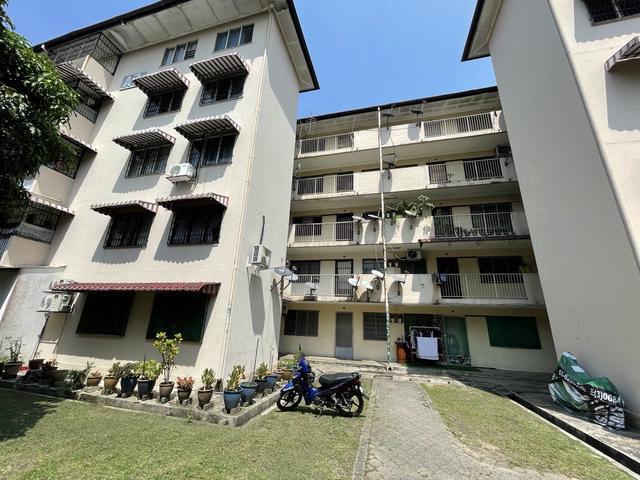 Rumah flat Wangsa maju seksyen 2 block c8 tingkat 3