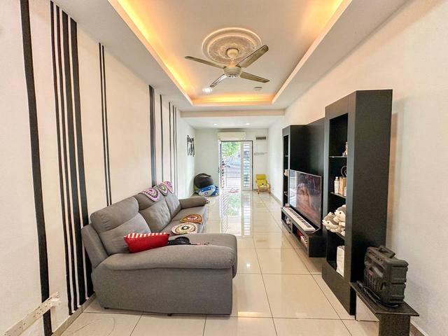 RUMAH FREEHOLD CANTIK Single Storey Terrace Taman Dusun Jaya Semenyih