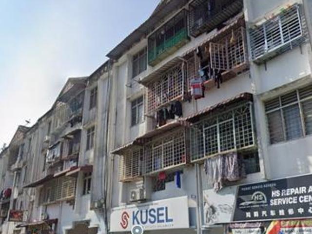 Rumah kedai jalan 10d taman INTAN BAIDURI Kepong tingkat 3