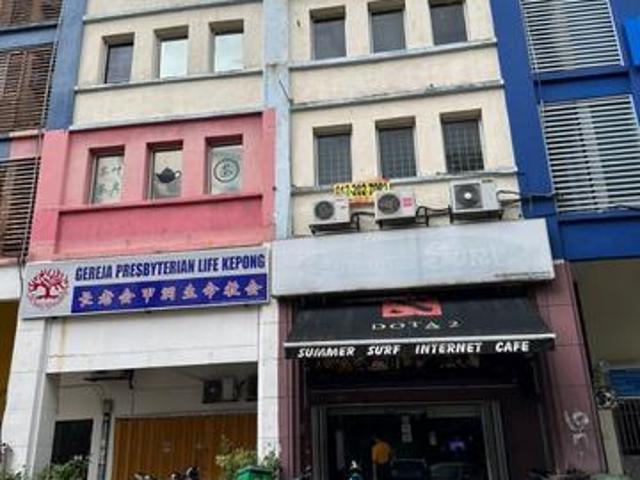 Rumah kedai Metro prima kepong block e