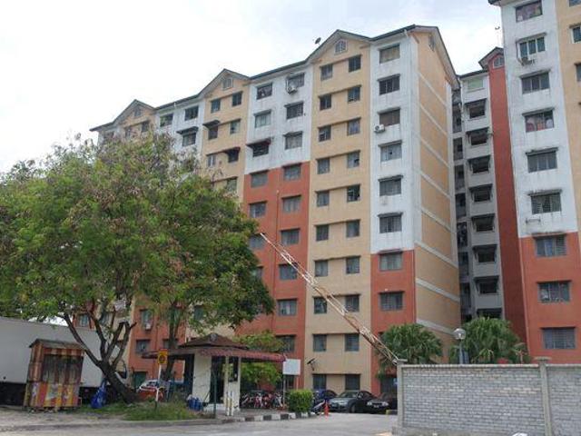 Rumah kos rendah Seri mutiara putra height block D tingkat 7