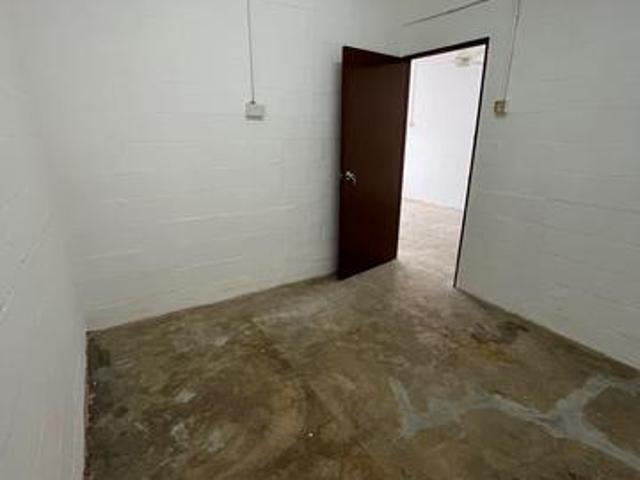 Rumah Kos Rendah untuk Dijual