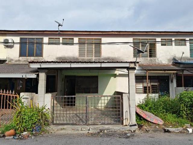Rumah Kos Rendah 2 Tingkat Di Taman Indah Ria Ayer Tawar Untuk Dijual