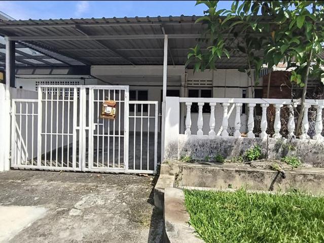 Rumah landed untuk disewa di AU4