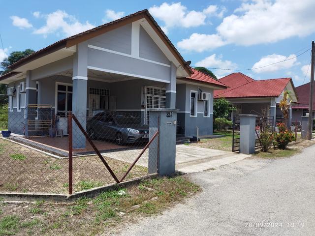 Rumah Lot Banglo di Kg But ketereh untuk dilepaskan