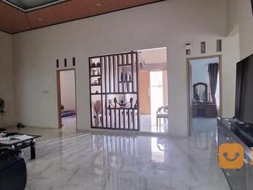 Rumah Luas Plus 4 Ruko dan Kebun di Telagasari Kabupaten Karawang