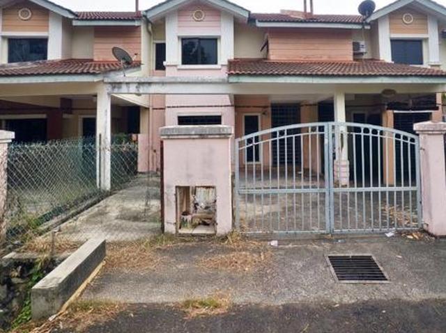 RUMAH LUAS 2 Storey Sungai Buloh Country Resort SBCR Saujana Utama