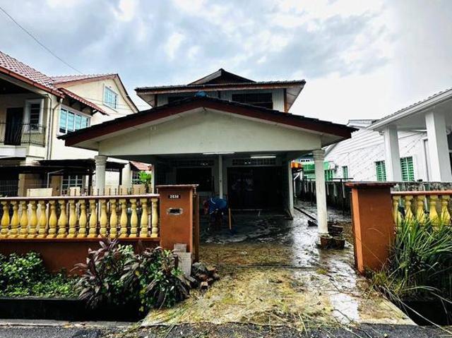 RUMAH LUASLOKASI STRATEGIKBangloKampung Sungai Gelugor