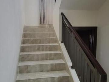 Rumah Mewah Full Furnished 4 Kamar Tidur Di Pusat Kota Karawang