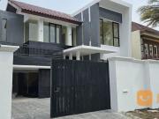 RUMAH MEWAH LOKASI SUPER STRATEGIS RAYA VILLA SENTRA RAYA CITRALAND SURABAYA BARAT