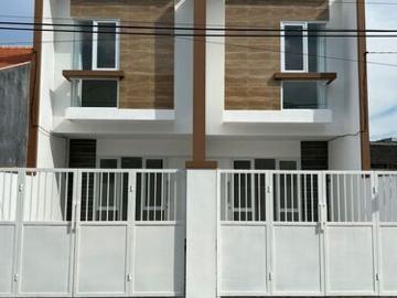 Rumah Minimalis Surabaya Timur Rungkut Wonorejo 2 Lantai SHM Dkt Semanggi Mangrove