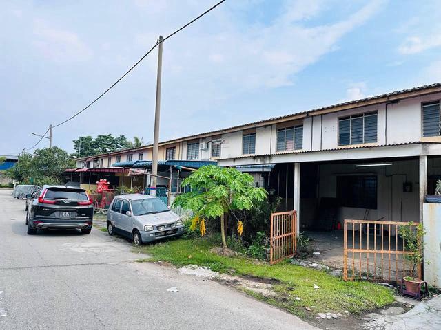 Rumah murah 2 tingkat Taman Kledang Menglembu
