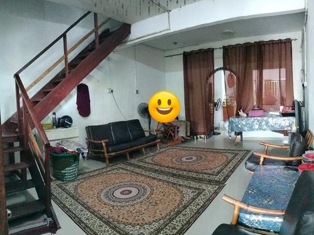 Rumah Murah bersih dan terjaga utk dijual di Sri gading batu pahat