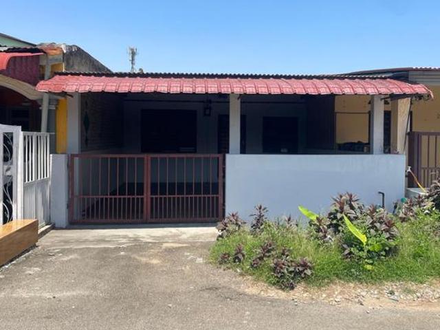 Rumah murah di Telok Mas Melaka teres setingkat untuk dijual