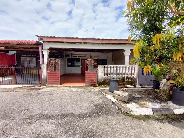 Rumah Murah Fully Renovate Facing Open di Taman Desa Majuperak Langkap