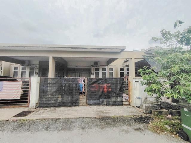 RUMAH PANDAN DAMAI 1 KUANTAN FOR SALE Sebelah karangkraf