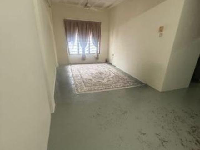 Rumah Pangsa Permas Jaya Zon 7 Flat