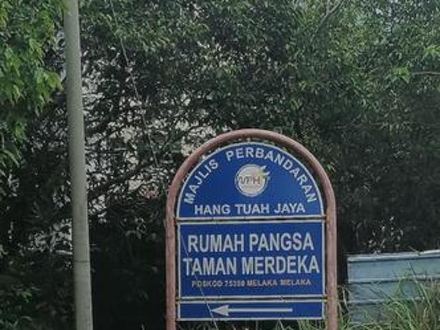 Rumah Pangsa Taman Merdeka Batu Berendam