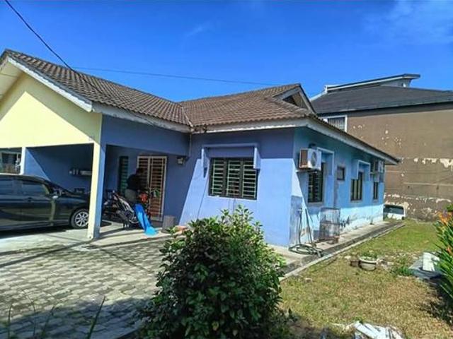 Rumah Padang Temu Semi D