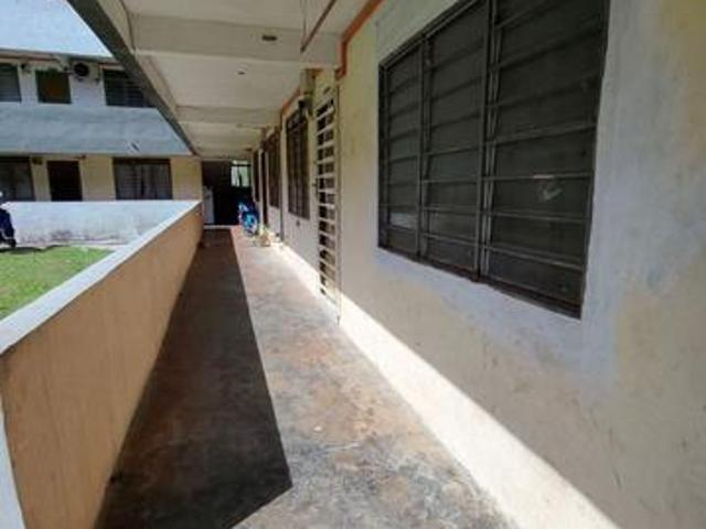 RUMAH RENOVATEDSUBSALE BAWAH RM500K Flat Taman Desa Rakyat Perdana