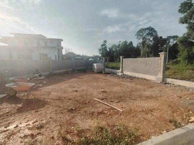 Rumah semi D baru di Che Lijah