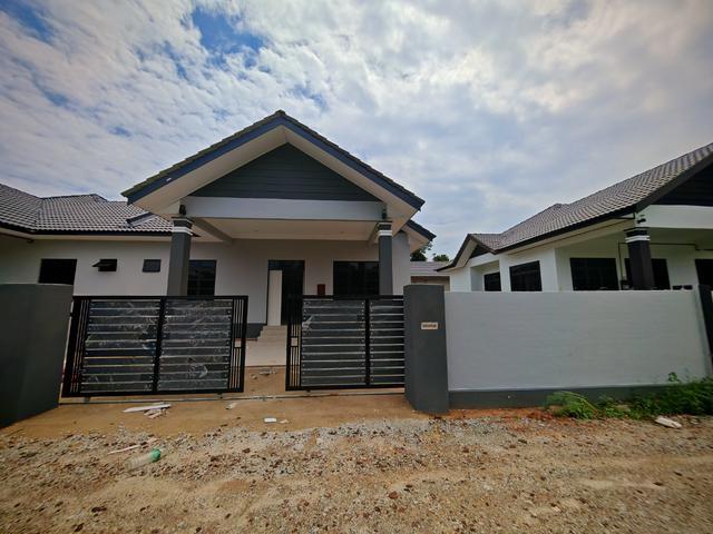Rumah Semi D Berdekatan dgn Sk Teluk Menara Manir Kuala Terengganu