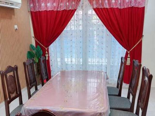 Rumah Semi D berkembar